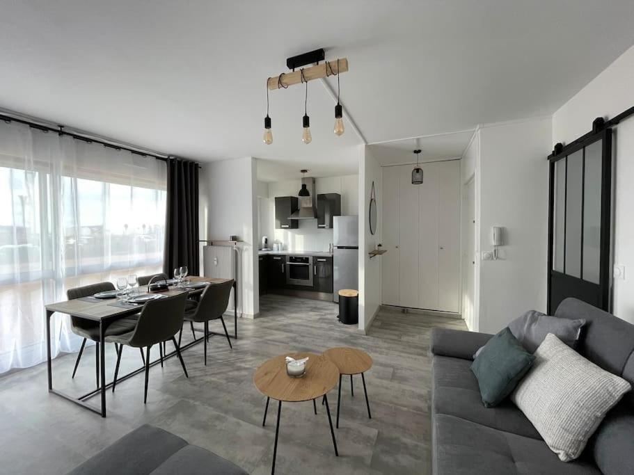Apartment Superbe En Rez-de-jardin Avec Vue Calais